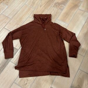 Women’s maroon cowl neck active sweatshirt size xl